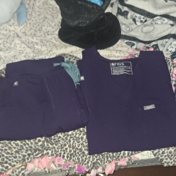 Figs Tops - Purple Jam Figs